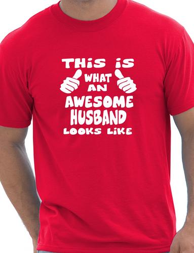 This Is What An Awesome Husband Looks Like T-Shirt